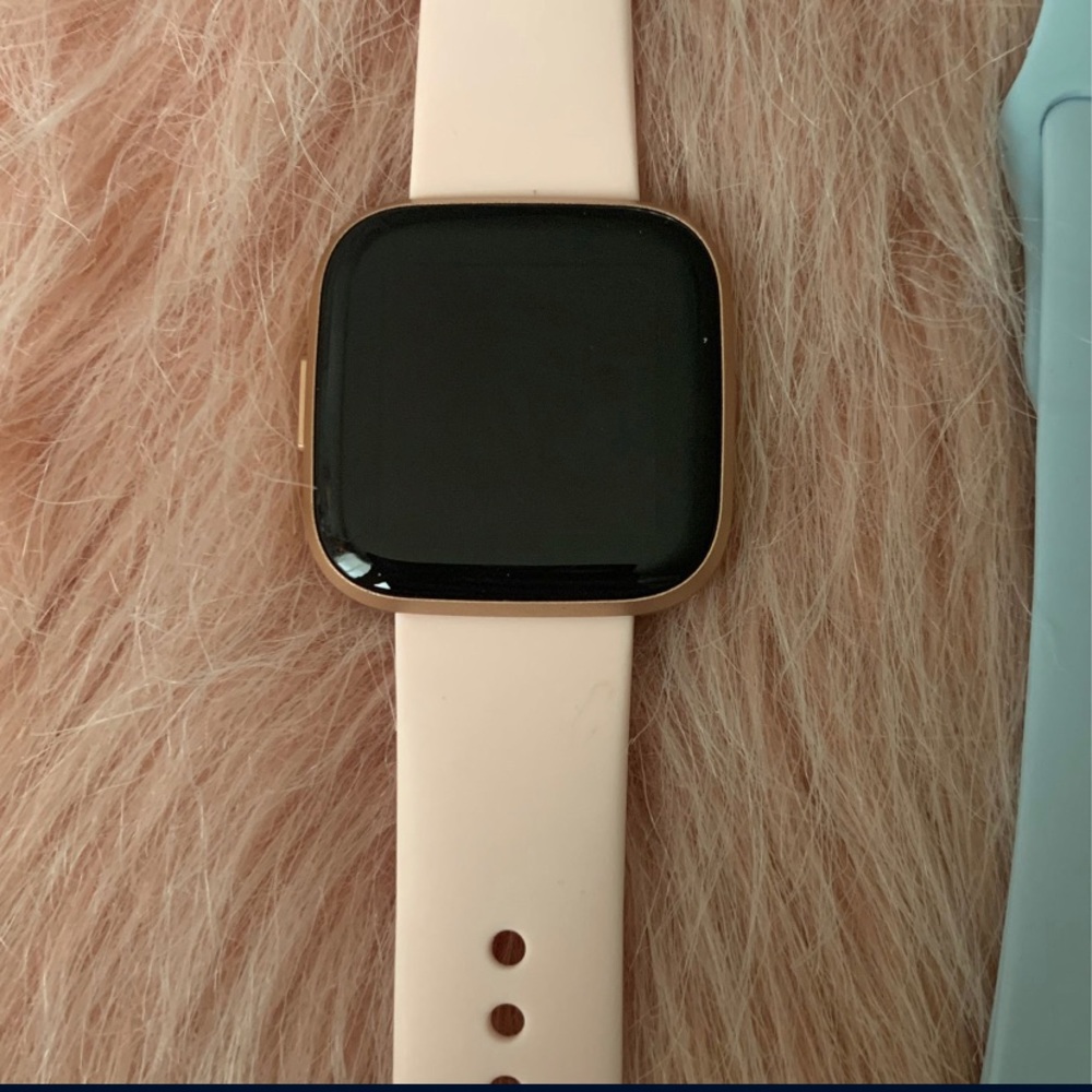 Fitbit versa 2 - Picture 2 of 6